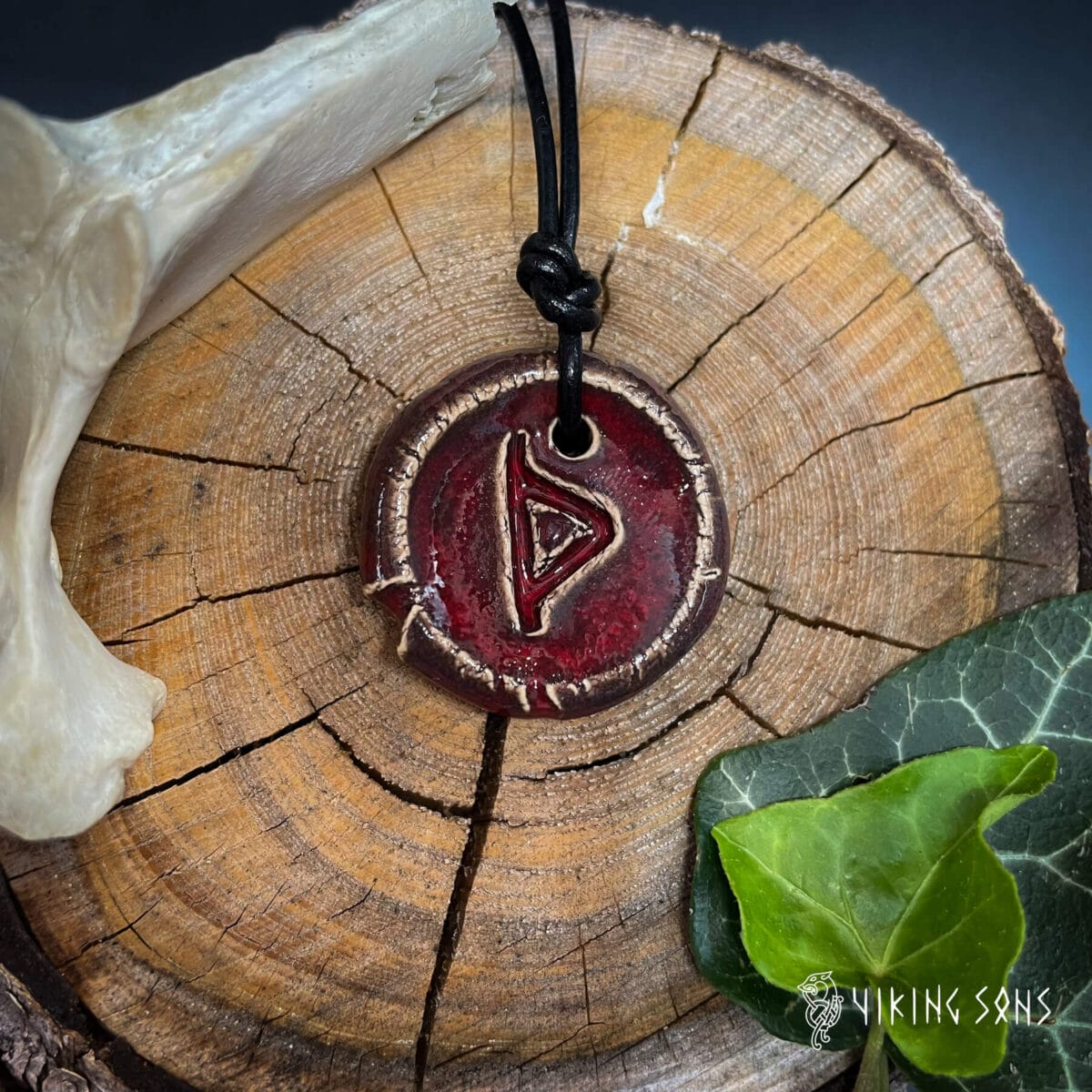 Runenkette Thurisaz Rot