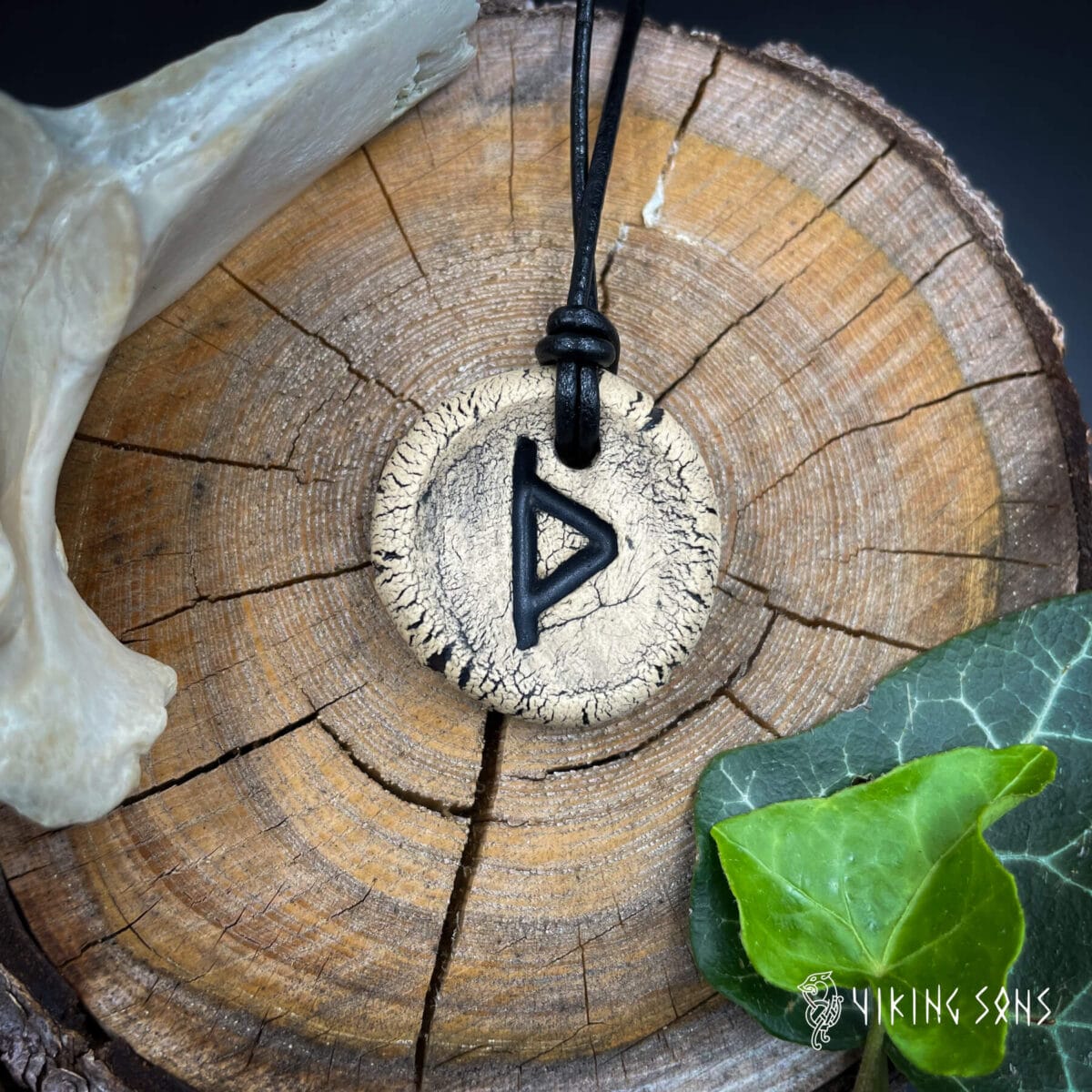 Runenkette Thurisaz Schwarz Weiss