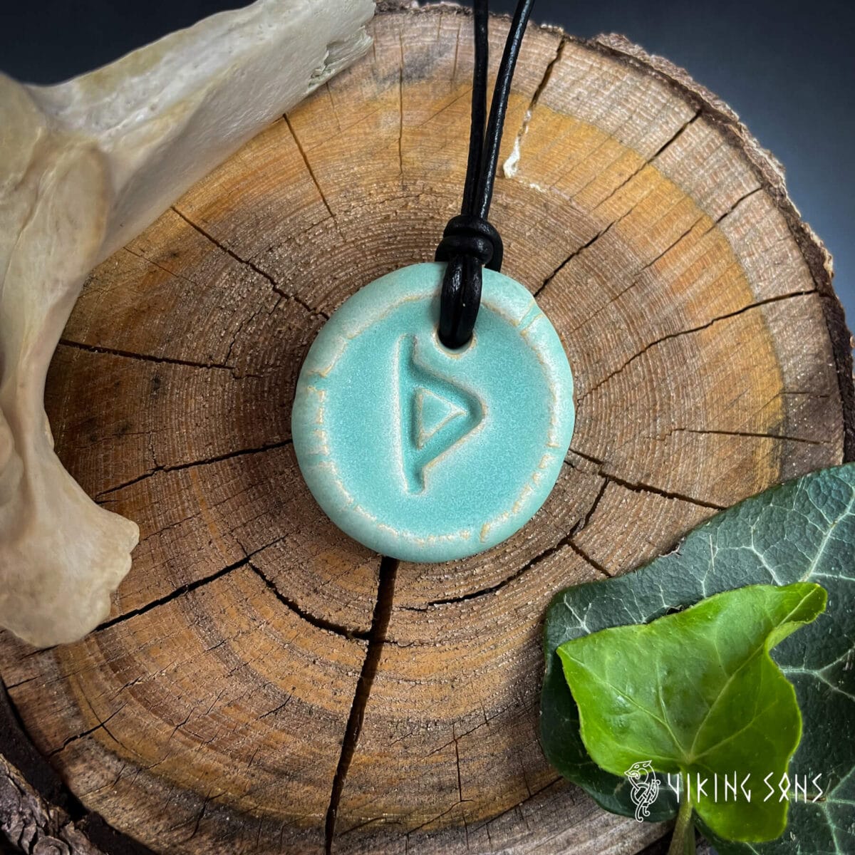 Runenkette Thurisaz Tรผrkis