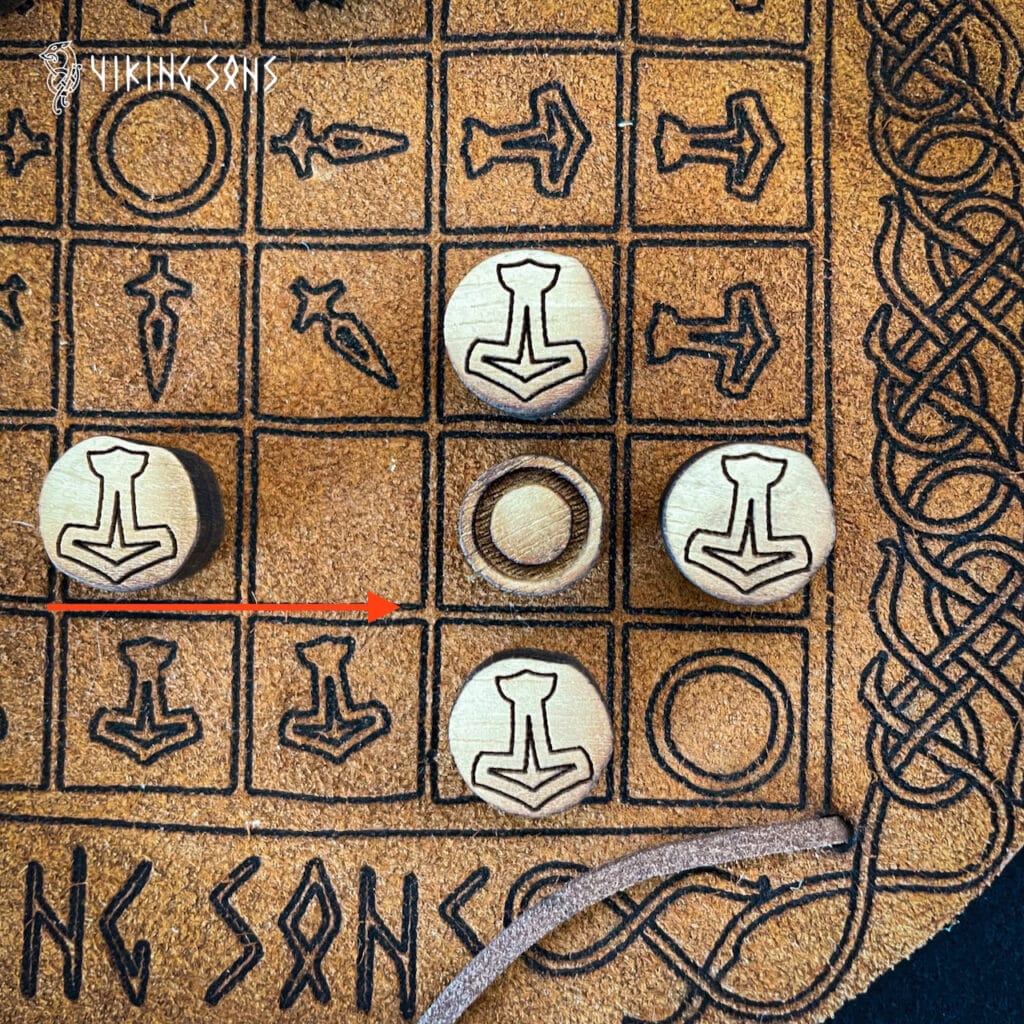 Hnefatafl - Dieser Zug schlägt den König