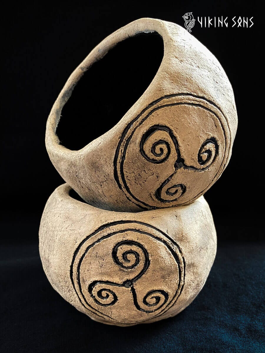 Räucherschale mit Triskele 4