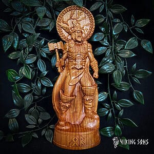 Götterfigur Thor der Gott des Donnerst