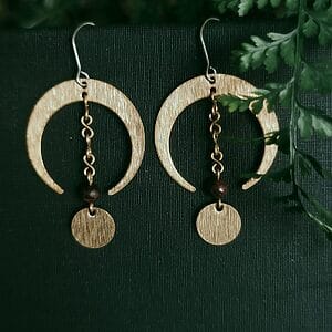 Halbmond Hängeohrringe mit Granatperlen