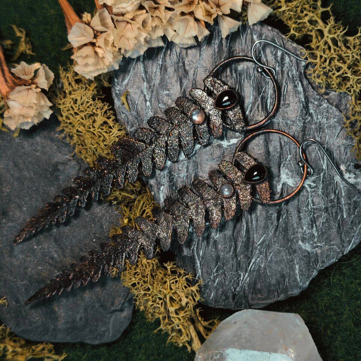 Farnohrringe mit schwarzem Onyx und Mondstein โ Bild 3